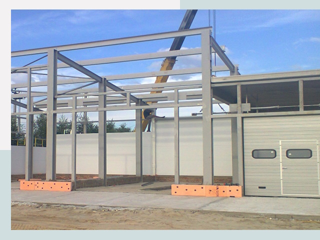 Строительство автосервисов от СтальСтрой-Бла по цене 610 руб.